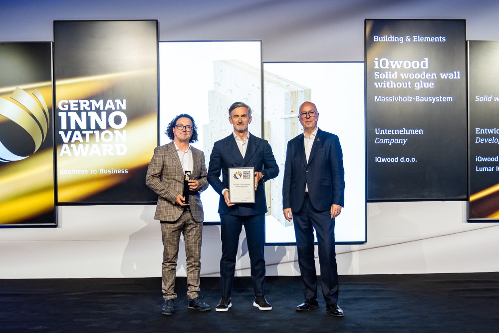 Marko Lukić in Martin Hladnik_German Innovation Award_1_Foto_GRAND VISIONS.jpg